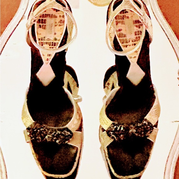 Prada Vintage Snakeskin and Black Suede Platform Sandals with Ankle-Strap - Picture 4 of 11